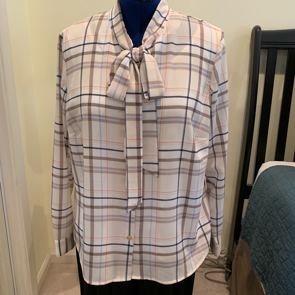NWT Jones New York Plaid Tie Front Button Blouse